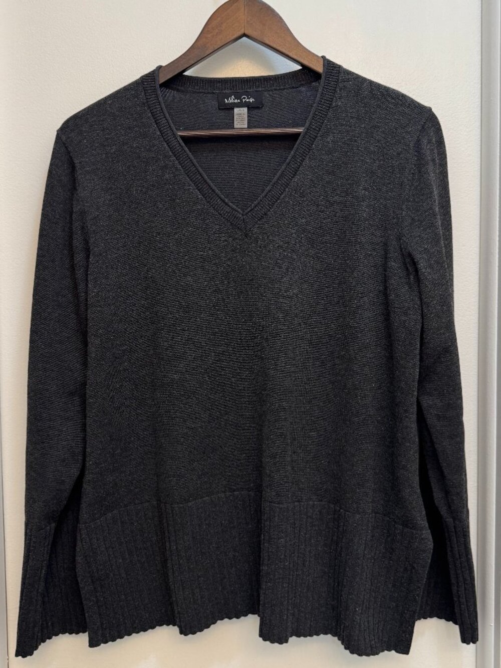 Melissa Paige Women's V-Neck Wide-Hem Wide-Cuff Sweater